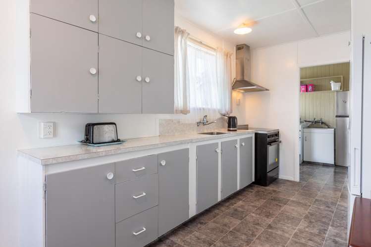 10 Collett Street Dannevirke_4