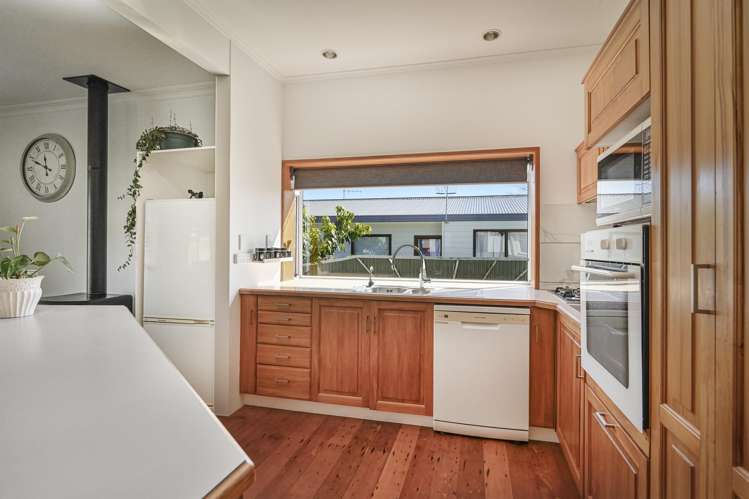 812 Lawrence Street Akina_3