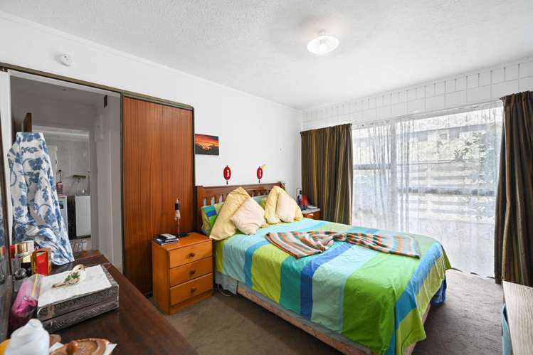 2/10 Hunter Street Hamilton Central_8