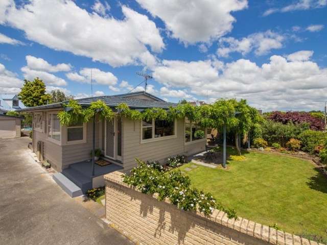 36 Somerset Crescent Highbury_1