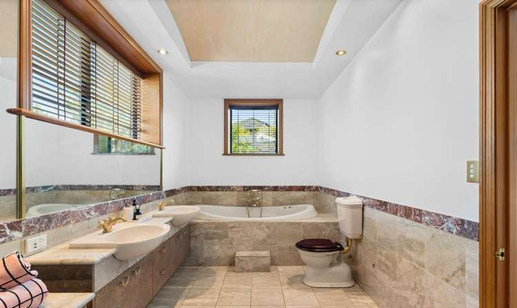 15 Chateau Drive Burnside_12