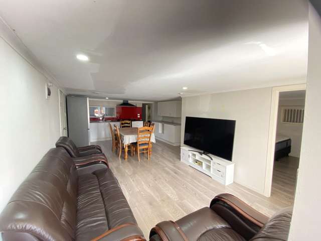 24 Dennis Avenue Hillpark_2