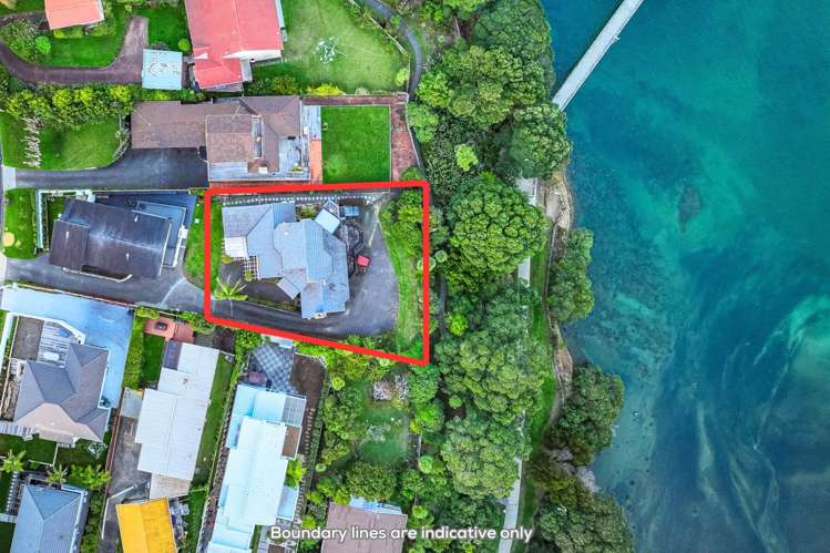 1 Churchill Road Murrays Bay_39