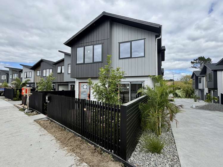 80E Tukutata Crescent Milldale_12