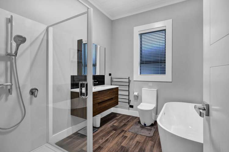 42 Collins Street Hawera_15