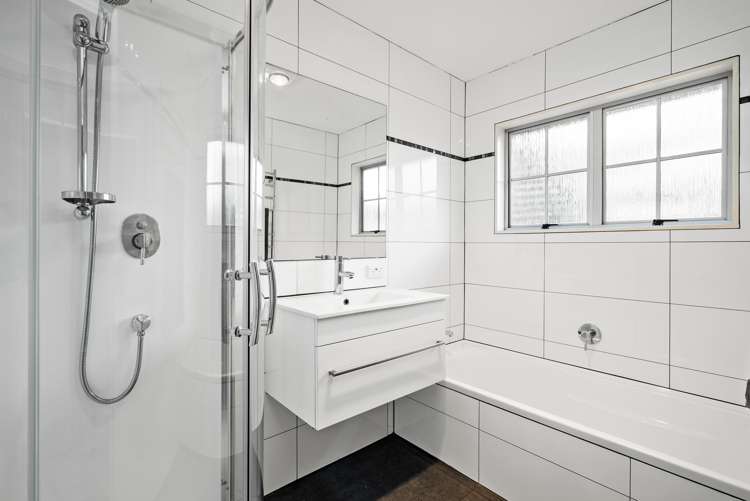 32 Clark Road Kamo_17