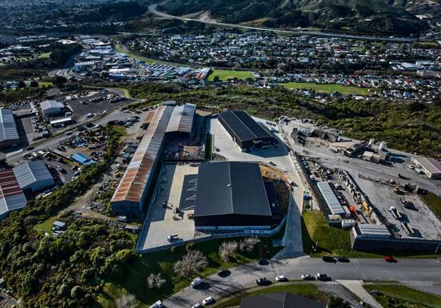 New Build Warehouse with Yard