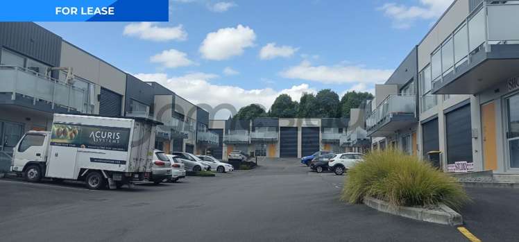 11/45 Karepiro Drive_0