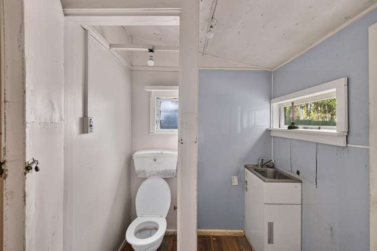 4 Paradise Road Napier South_11