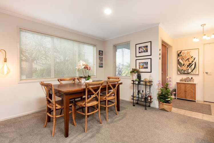 6 Montrose Place Pyes Pa_8