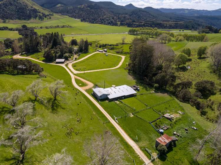 2122 Masterton Castlepoint Road Masterton_22