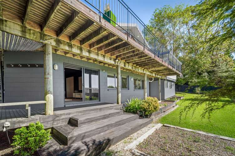 210 Whangaparaoa Road Red Beach_31