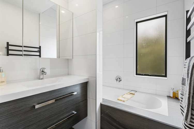 2/245a Rangatira Road Beach Haven_11