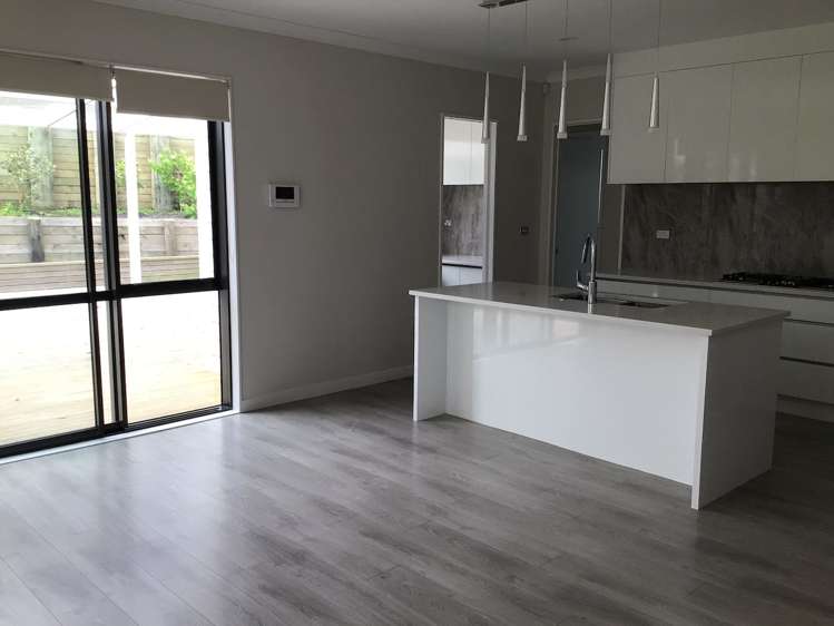 7 Fricker Way Flat Bush_10