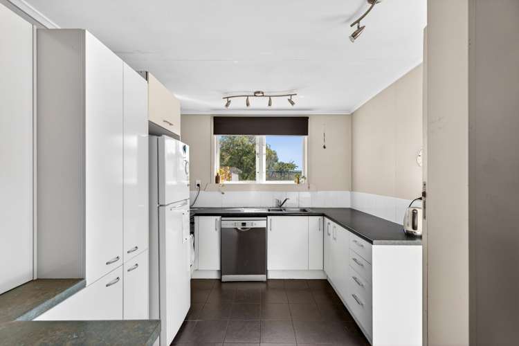 13-14 Meeanee Quay Westshore_17