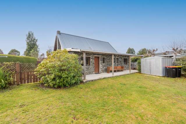 41 Home Street Manapouri_1