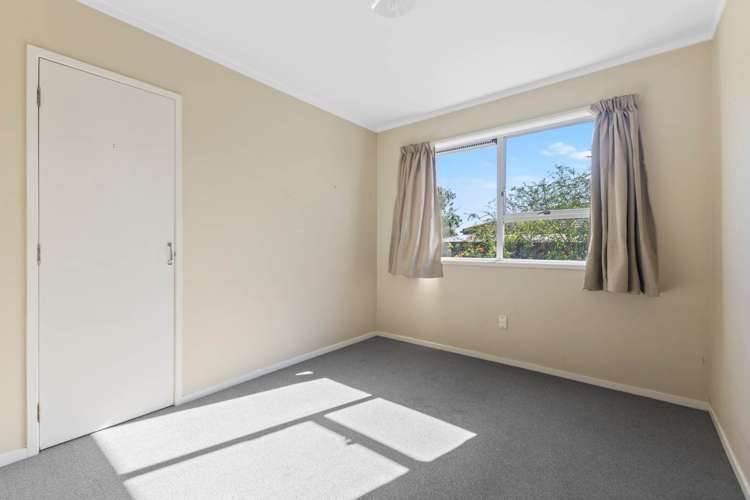 3 Frobisher Way Clendon Park_11