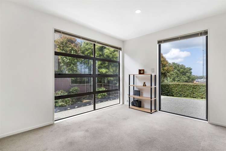 145 Alec Craig Way Gulf Harbour_13