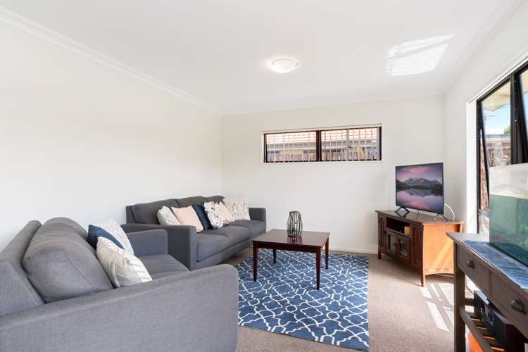 4 Pemberton Crescent Greerton_7