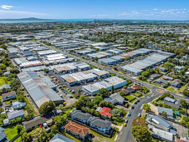 Unit F/44-48 Ellice Road Wairau Valley_1