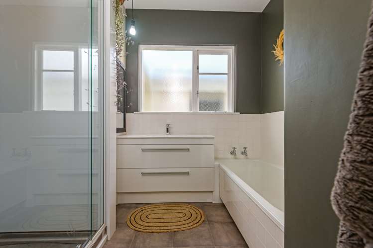 23 Edward Street Pahiatua_5