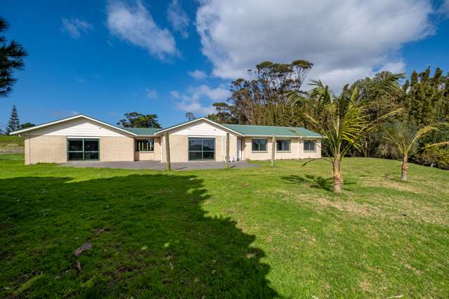 Treat Yourself - Tokerau Beach Family Home