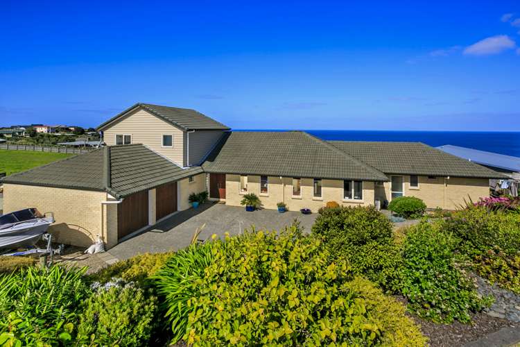 33 Lax Crescent Leigh_19