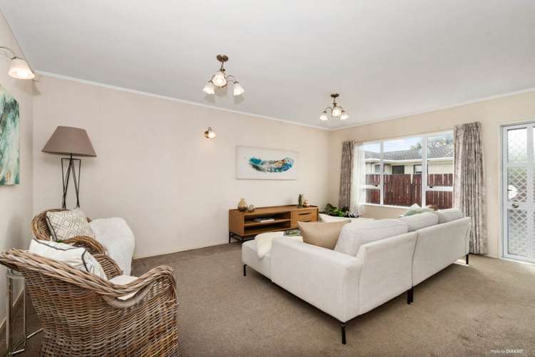 1/106 Edinburgh Street Pukekohe_7