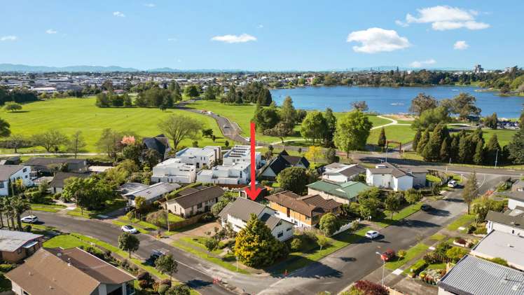 83 Gilbass Avenue Hamilton Lake_1