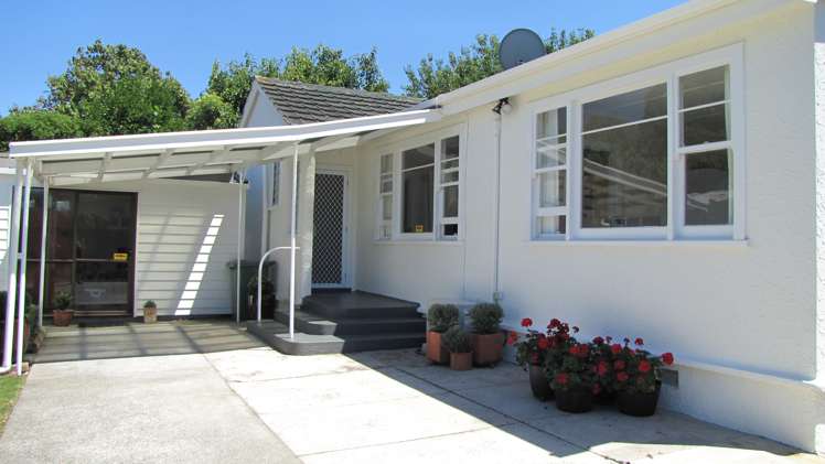 718 Gladstone Road Te Hapara_14