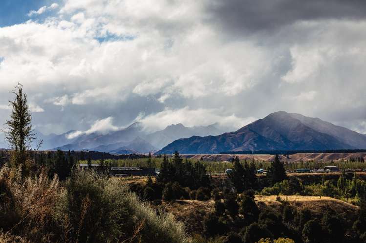 12 Jackson Rise Luggate_1