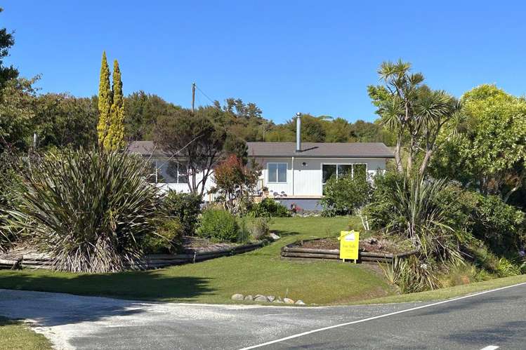 25 Collingwood-Bainham Main Road_0