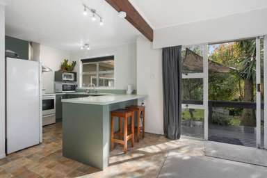 122 Parry Palm Avenue_2