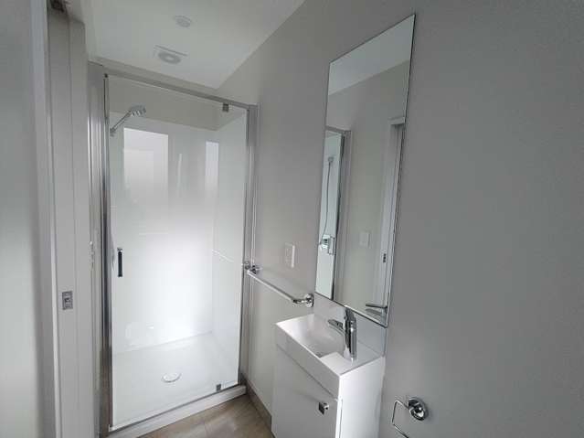 4/9 Beaufield Lane Te Atatu Peninsula_4