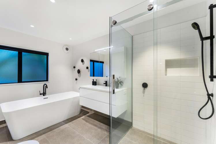 77B Waiatarua Road Remuera_11