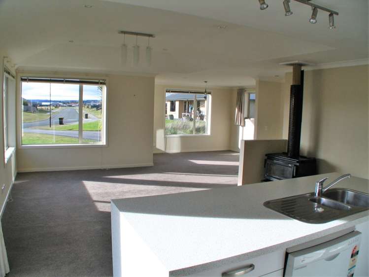 22 Cunaris Way Te Anau_6