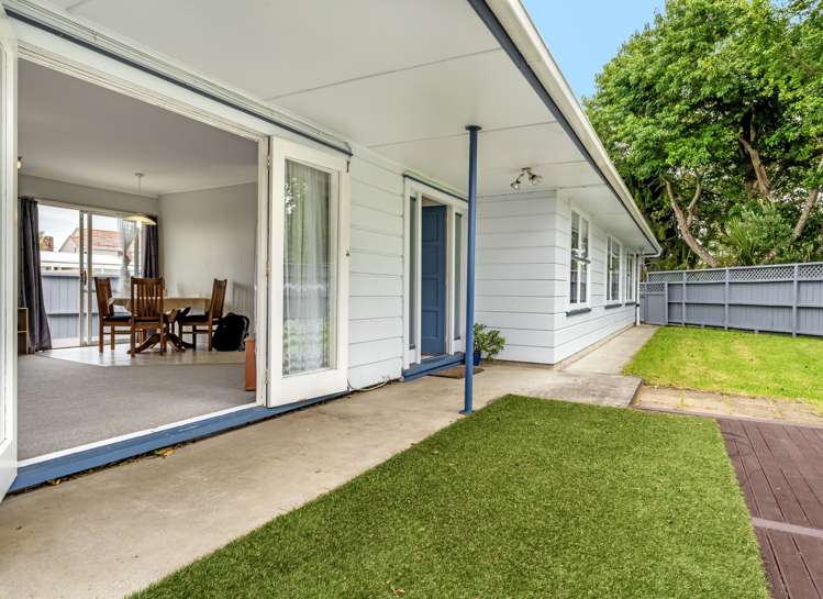 7 Barberry Lane Te Atatu Peninsula_16