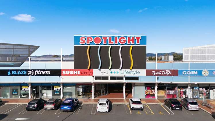 TZ/1000 Cameron Road Tauranga Central_5