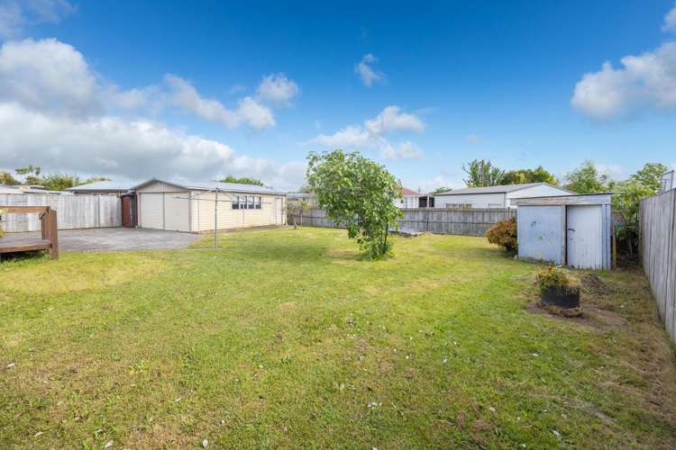 10 Byron Road Enderley_15