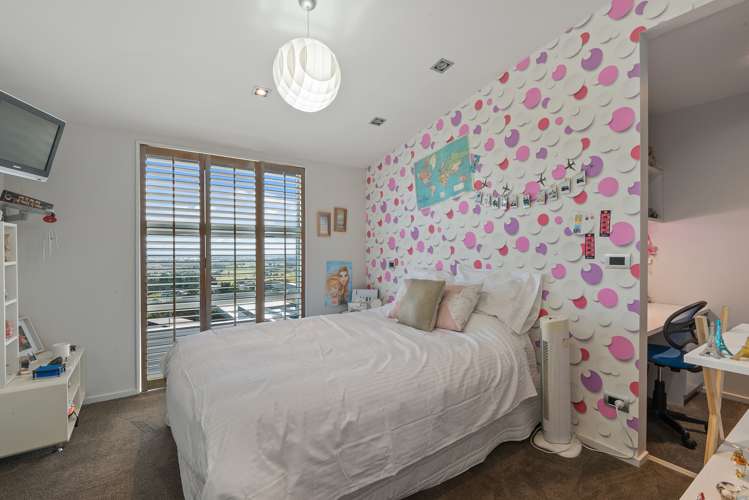 8 The Ridge Kennedys Bush_19