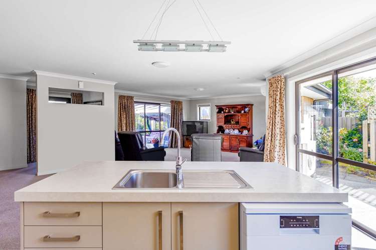 57 Rathmore Street West End_7