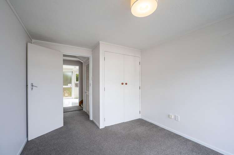 8 Hereford Street Stoke_16