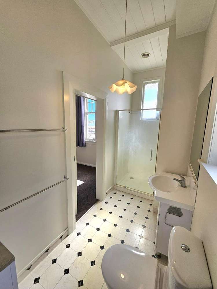 512 Devon Street East 2608_23