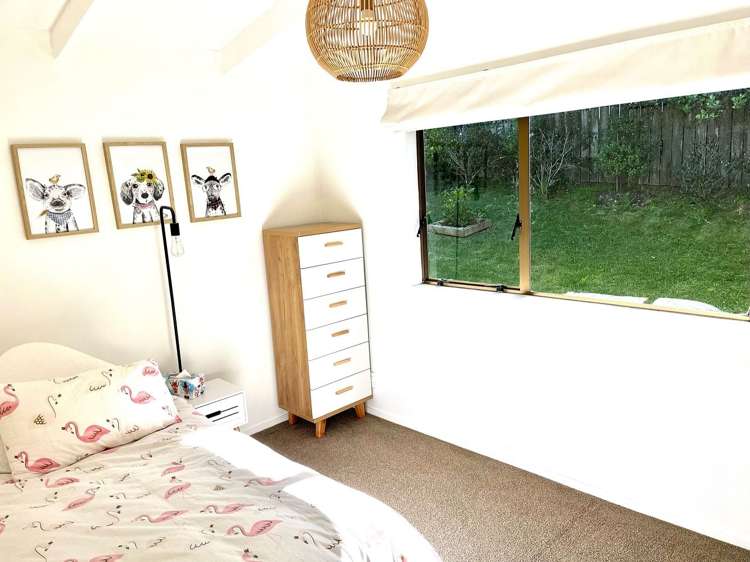 54 Gledstane Road Stanmore Bay_10