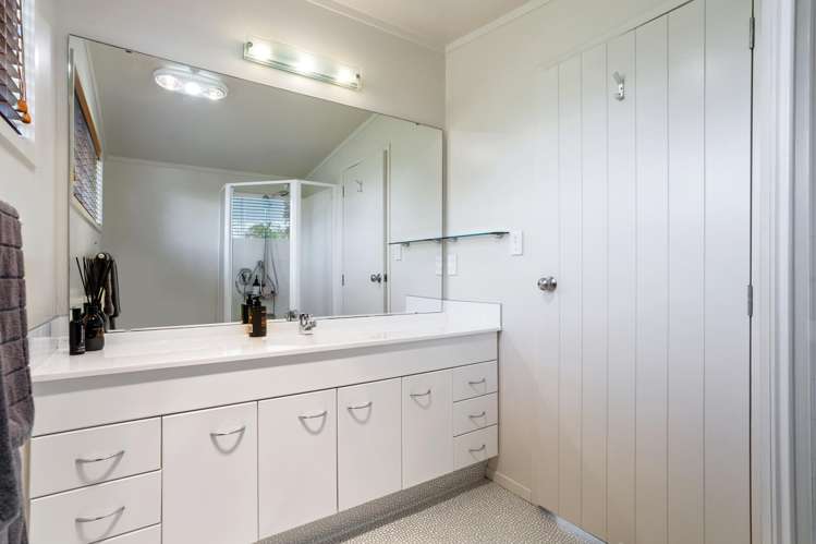 37 Vista Paku Pauanui_16