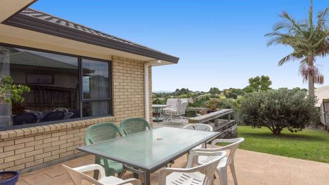 14 Solander Drive Welcome Bay_4