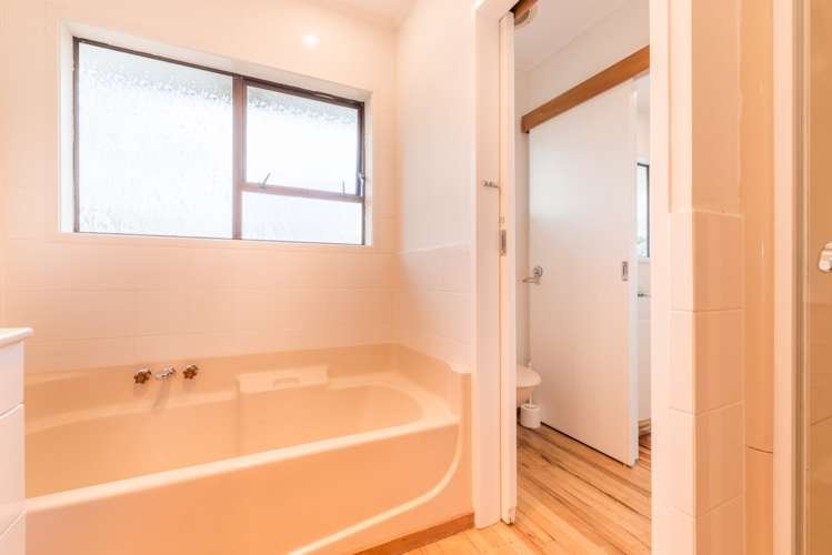 131 Mcleod Road Te Atatu South_15