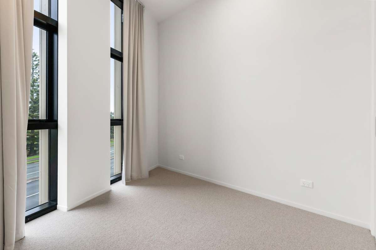 208/48 Esmonde Road_3
