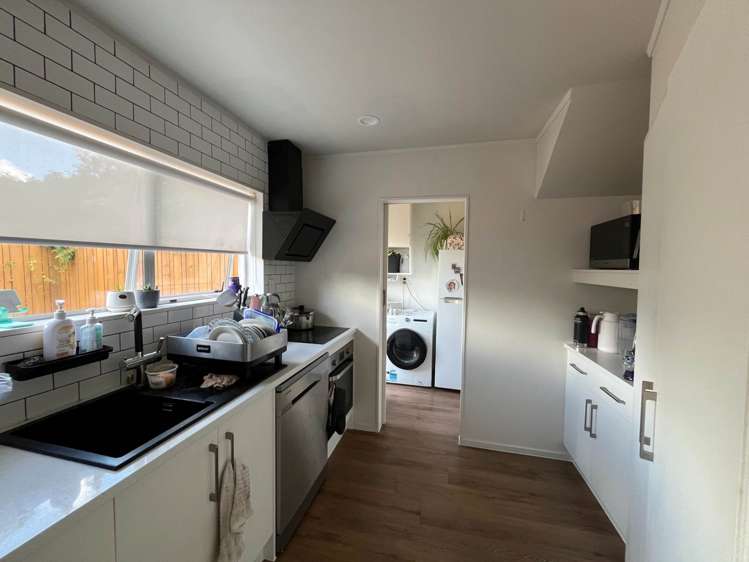 2/41 Seabrook Avenue New Lynn_1