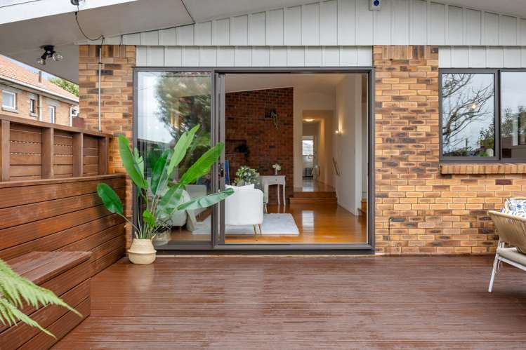 100 Ruawai Road_1